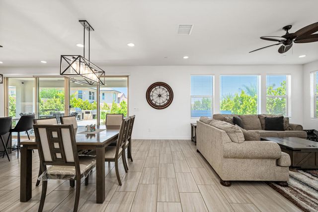 74246 Royce Drive, Palm Desert, CA 92211
