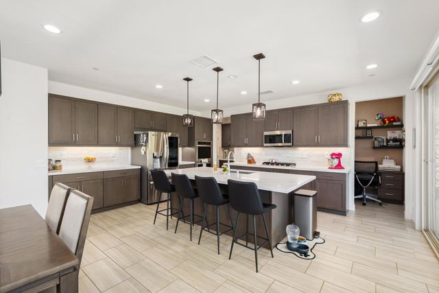 74246 Royce Drive, Palm Desert, CA 92211