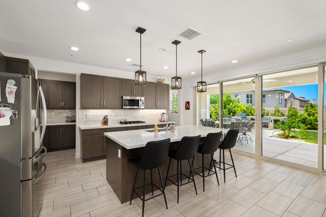 74246 Royce Drive, Palm Desert, CA 92211