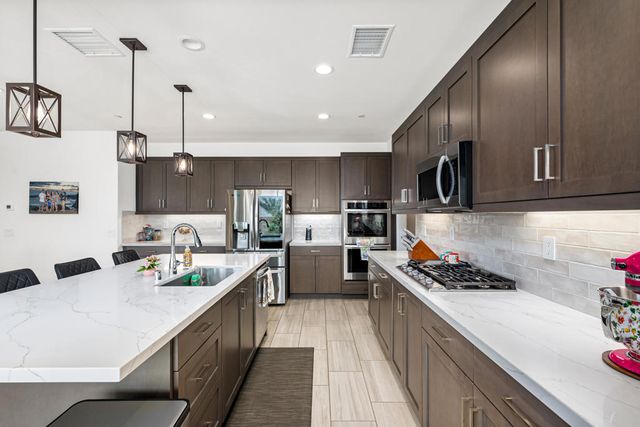 74246 Royce Drive, Palm Desert, CA 92211