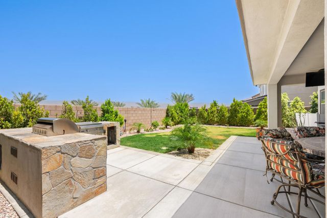 74246 Royce Drive, Palm Desert, CA 92211