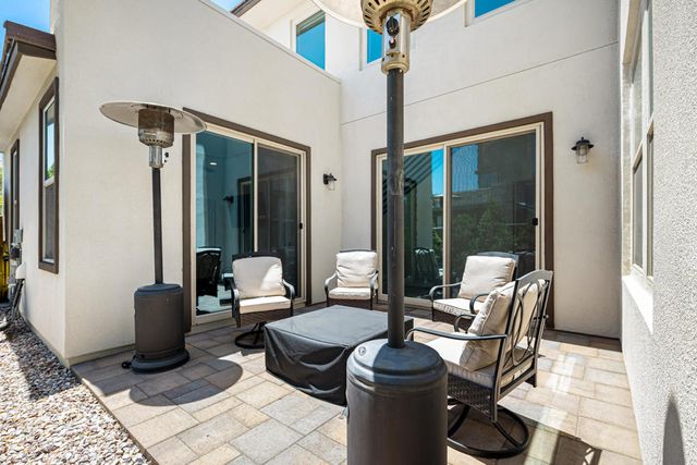 74246 Royce Drive, Palm Desert, CA 92211