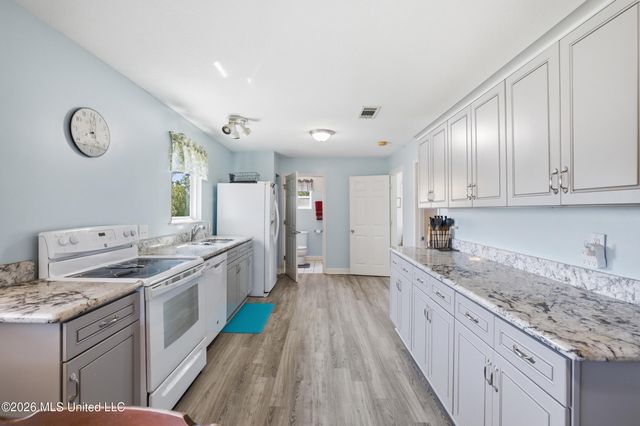5057 Elbrus Street, Bay Saint Louis, MS 39520