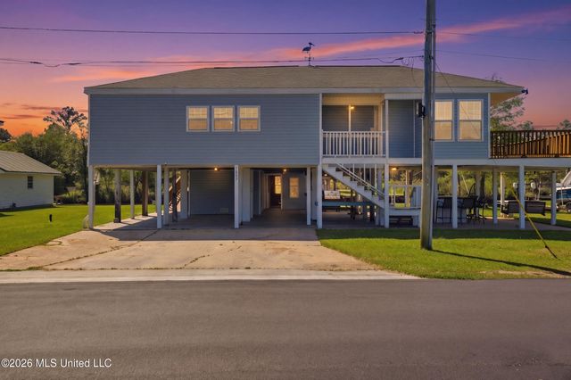 5057 Elbrus Street, Bay Saint Louis, MS 39520
