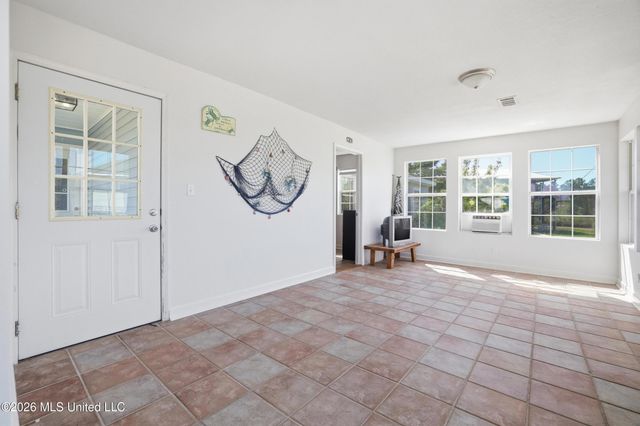 5057 Elbrus Street, Bay Saint Louis, MS 39520