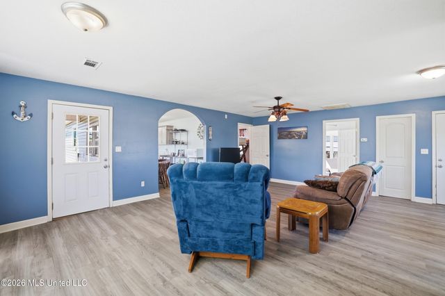 5057 Elbrus Street, Bay Saint Louis, MS 39520