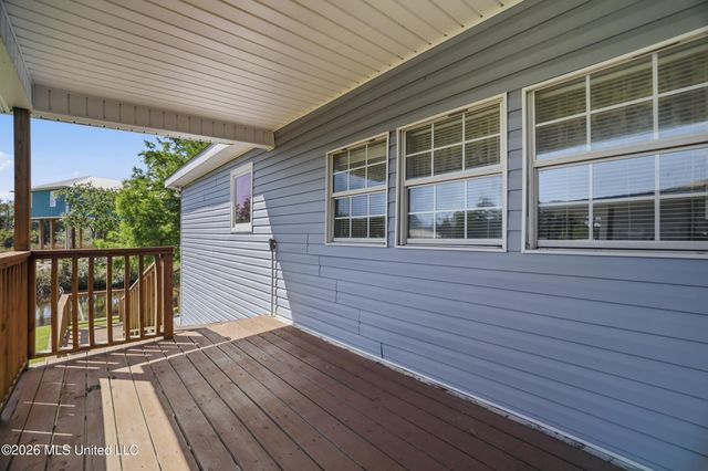 5057 Elbrus Street, Bay Saint Louis, MS 39520