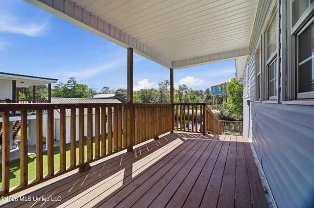 5057 Elbrus Street, Bay Saint Louis, MS 39520