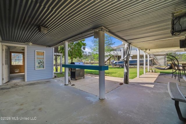5057 Elbrus Street, Bay Saint Louis, MS 39520