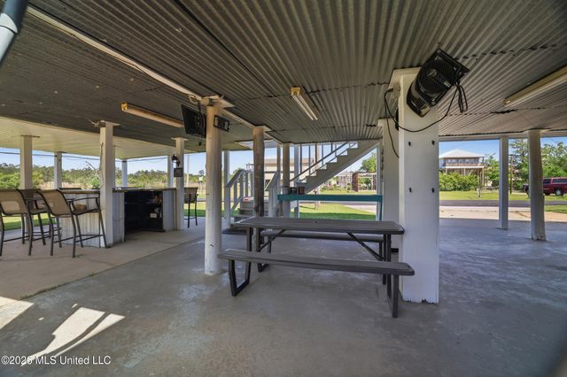 5057 Elbrus Street, Bay Saint Louis, MS 39520