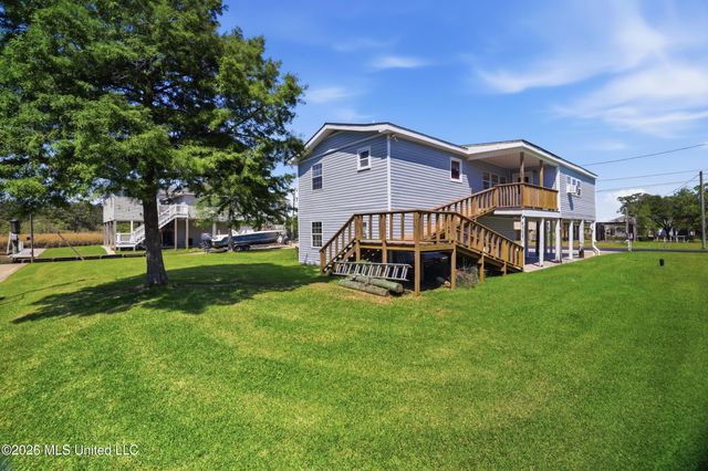 5057 Elbrus Street, Bay Saint Louis, MS 39520