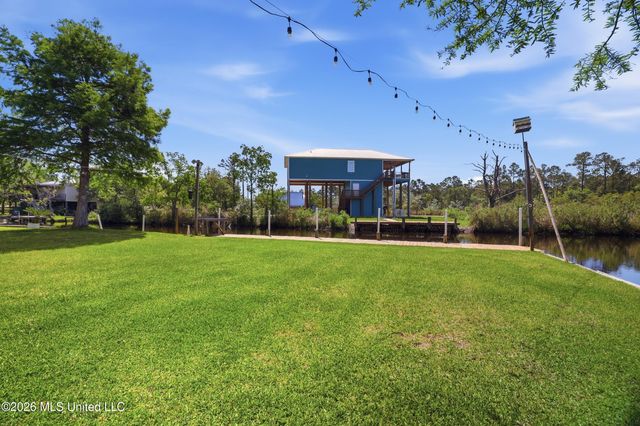 5057 Elbrus Street, Bay Saint Louis, MS 39520