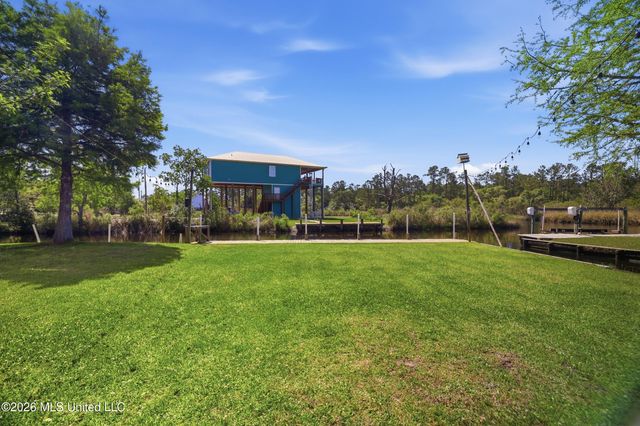 5057 Elbrus Street, Bay Saint Louis, MS 39520