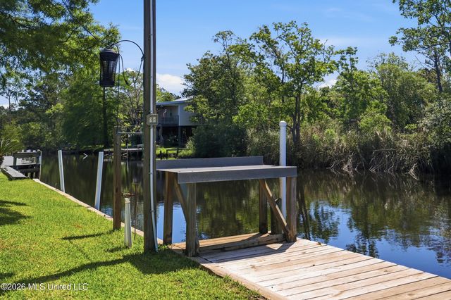 5057 Elbrus Street, Bay Saint Louis, MS 39520