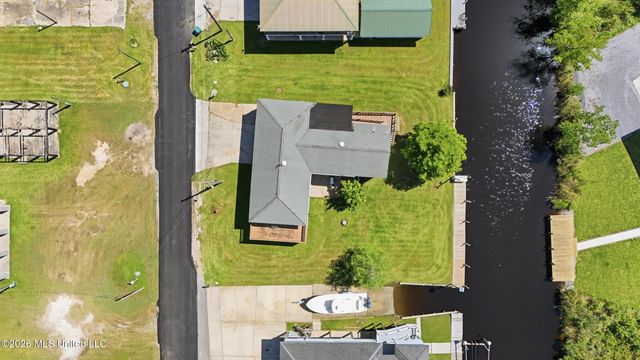 5057 Elbrus Street, Bay Saint Louis, MS 39520