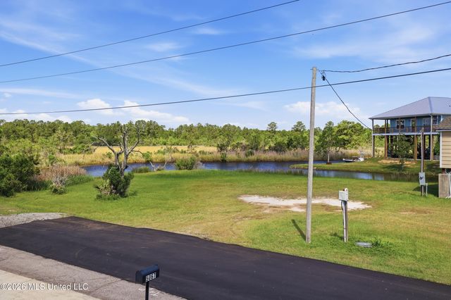 5057 Elbrus Street, Bay Saint Louis, MS 39520