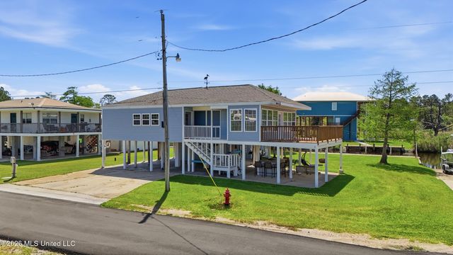 5057 Elbrus Street, Bay Saint Louis, MS 39520