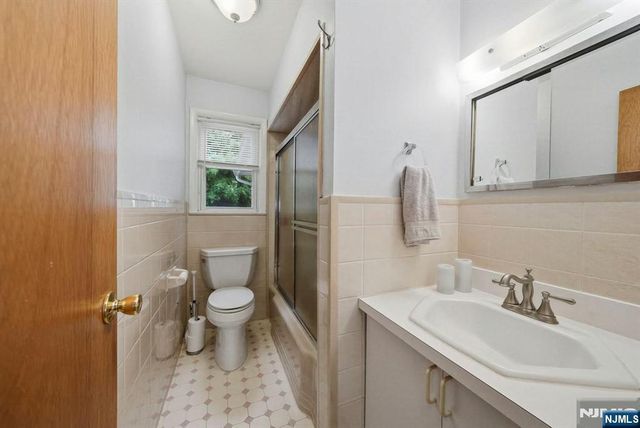202 Colonial Avenue, Saddle Brook, NJ 07663