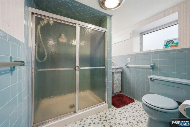 202 Colonial Avenue, Saddle Brook, NJ 07663
