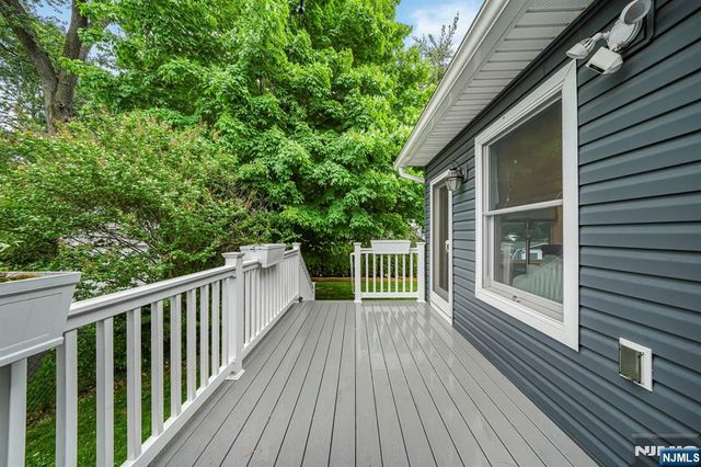 202 Colonial Avenue, Saddle Brook, NJ 07663
