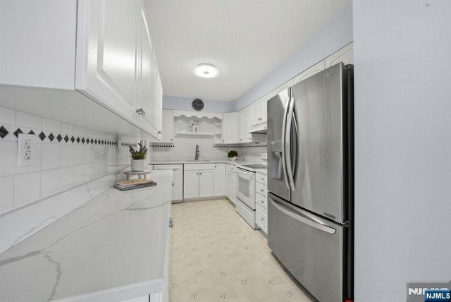 202 Colonial Avenue, Saddle Brook, NJ 07663