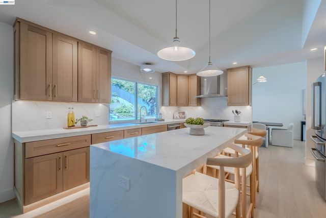 205 Sabina Ct, Danville, CA 94526