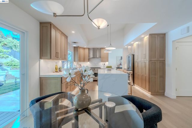 205 Sabina Ct, Danville, CA 94526