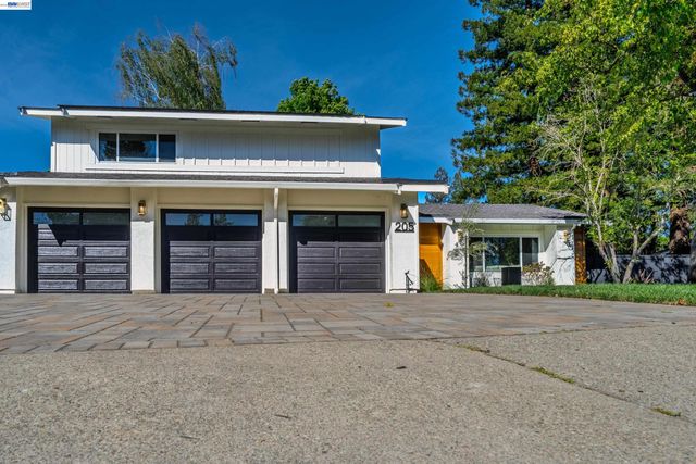 205 Sabina Ct, Danville, CA 94526