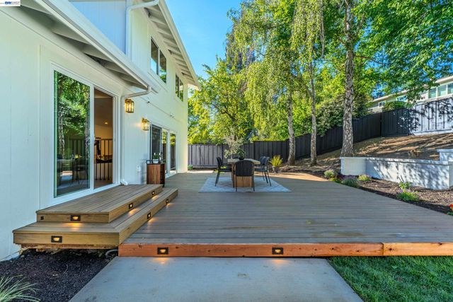 205 Sabina Ct, Danville, CA 94526