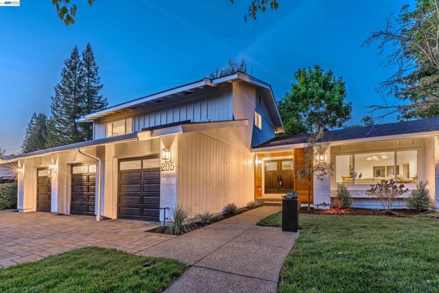 205 Sabina Ct, Danville, CA 94526