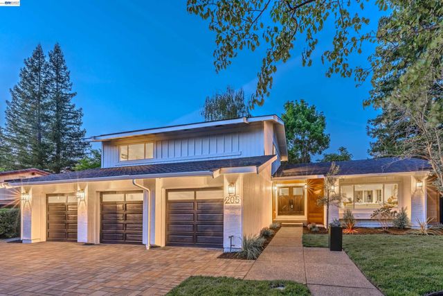 205 Sabina Ct, Danville, CA 94526