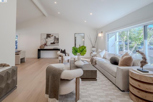 205 Sabina Ct, Danville, CA 94526