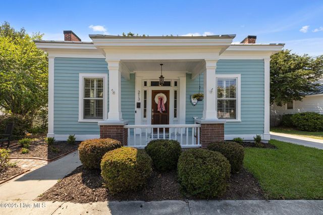 213 Marsh Street, Beaufort, NC 28516