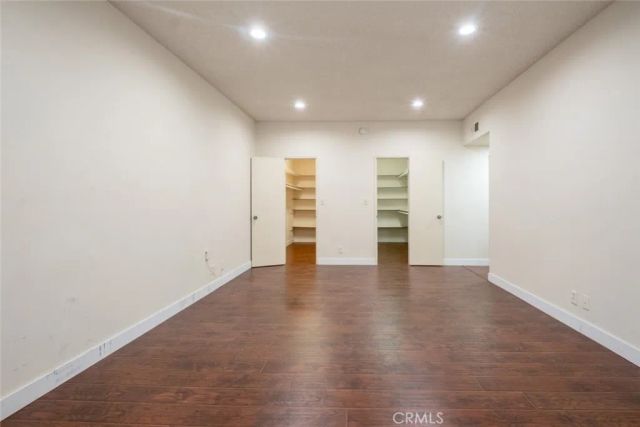17522 Sherman Way 202, Van Nuys, CA 91406