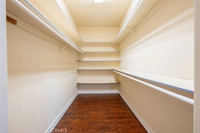 17522 Sherman Way 202, Van Nuys, CA 91406