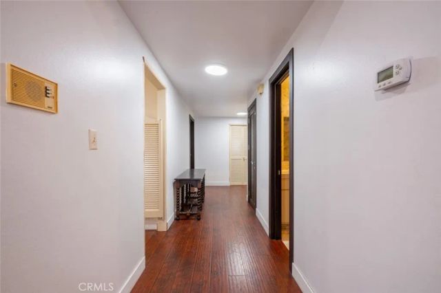 17522 Sherman Way 202, Van Nuys, CA 91406