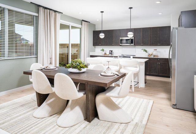 10195 Ragan Dr, Elk Grove, CA 95757
