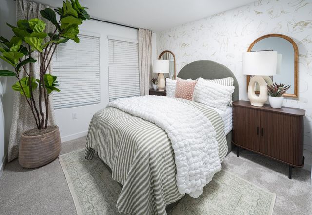 10195 Ragan Dr, Elk Grove, CA 95757