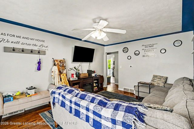 237 Hume Boulevard, Lansing, MI 48917