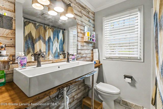 237 Hume Boulevard, Lansing, MI 48917