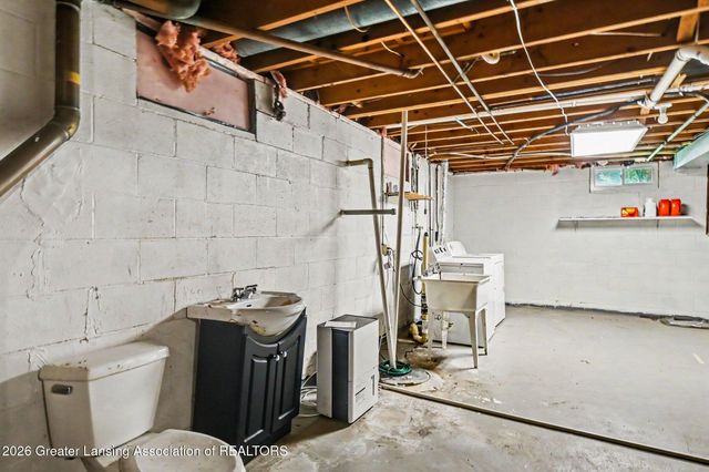 237 Hume Boulevard, Lansing, MI 48917