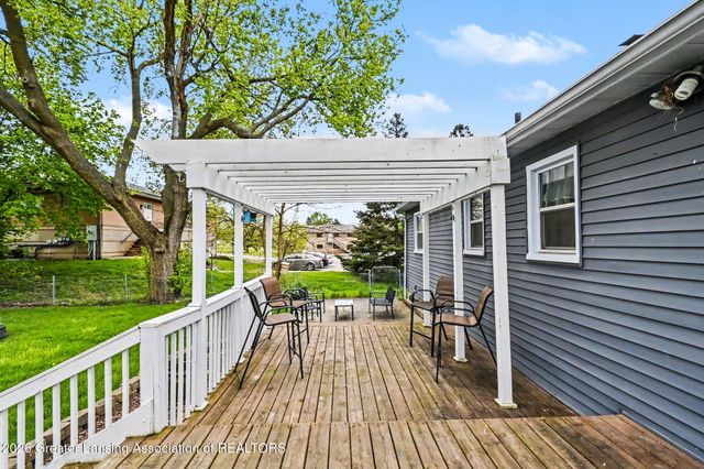 237 Hume Boulevard, Lansing, MI 48917