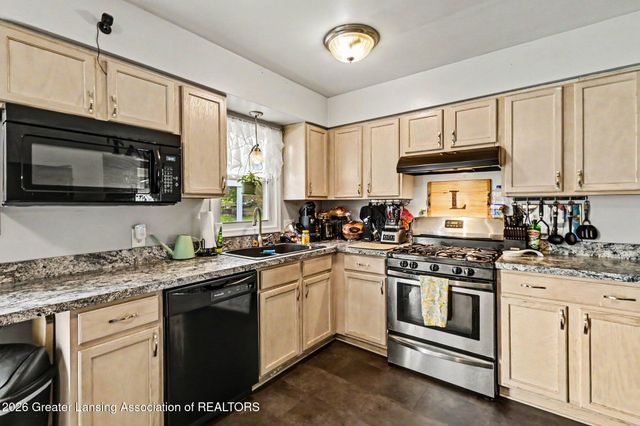 237 Hume Boulevard, Lansing, MI 48917