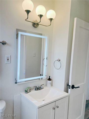 5279 W 50th Street, Parma, OH 44134