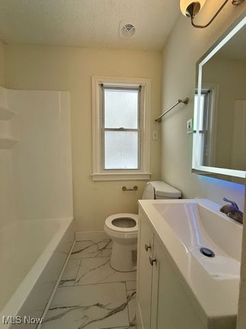 5279 W 50th Street, Parma, OH 44134