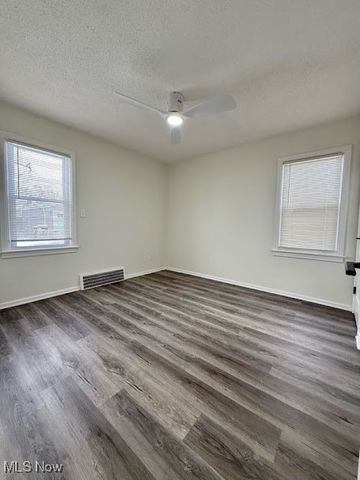 5279 W 50th Street, Parma, OH 44134