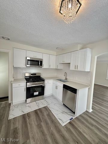 5279 W 50th Street, Parma, OH 44134