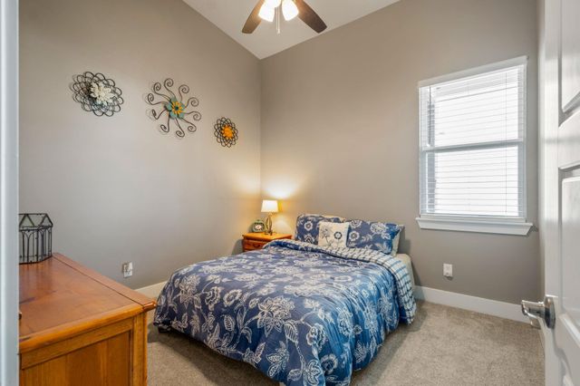 177 Mokulua LN, Bastrop, TX 78602