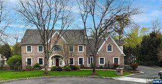 8 Matthew Place, Mahwah, NJ 07430