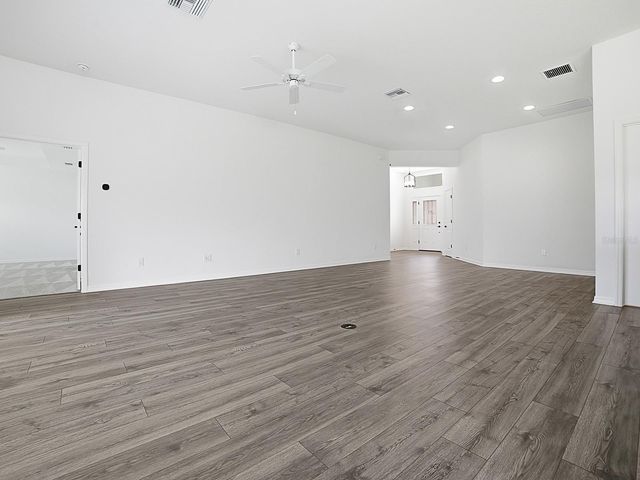 1404 HEARNS LOOP, The Villages, FL 34762
